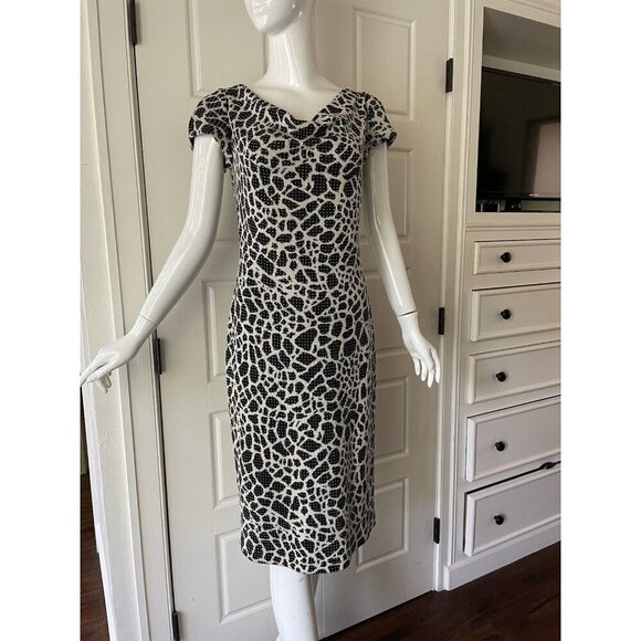 ST JOHN Evening Santana Knit Cocktail Dress Metallic Shimmer Studs Black White 4 - Picture 4 of 16